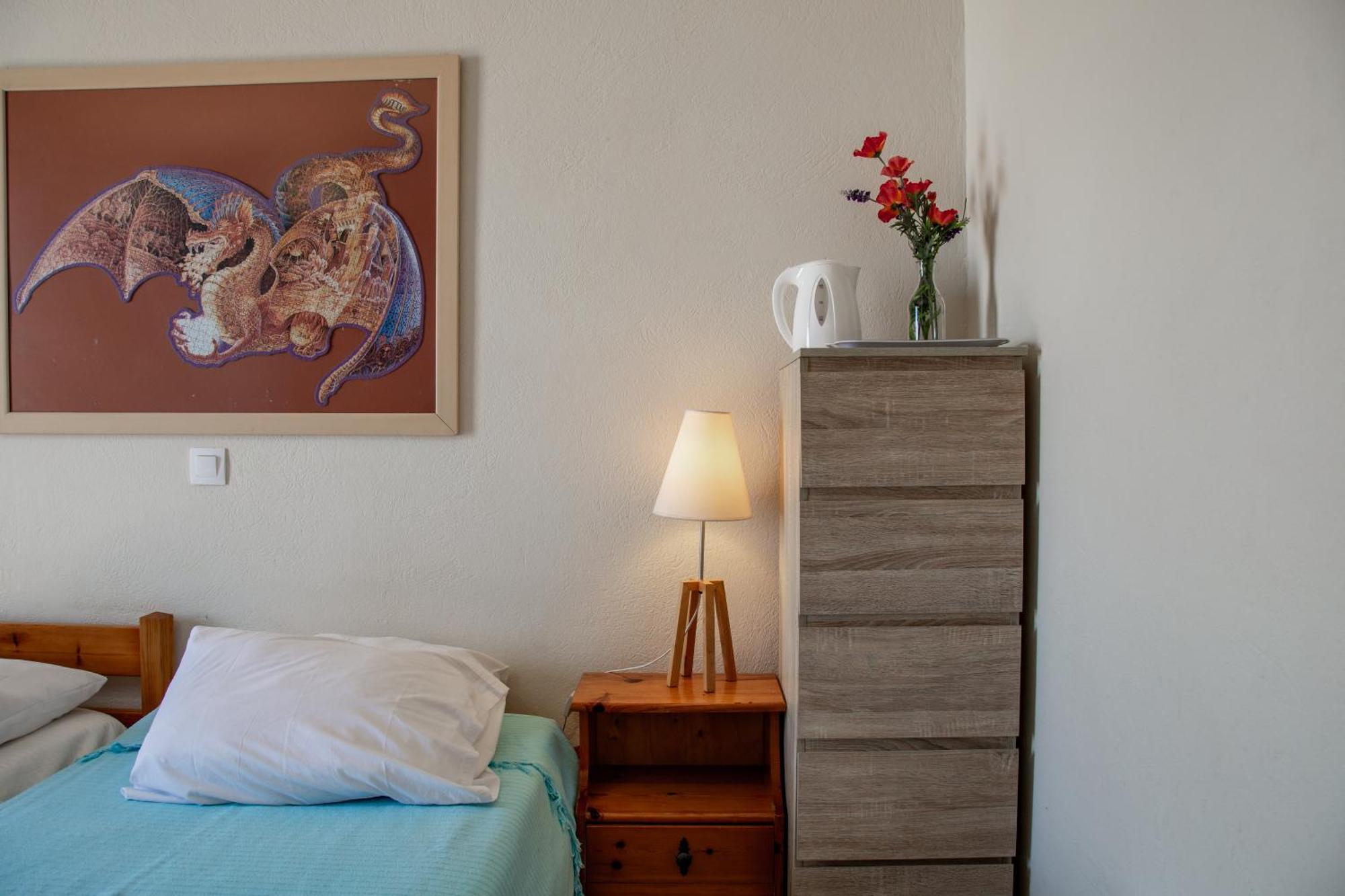 Nefeli Rooms Agia Marina  Exterior photo