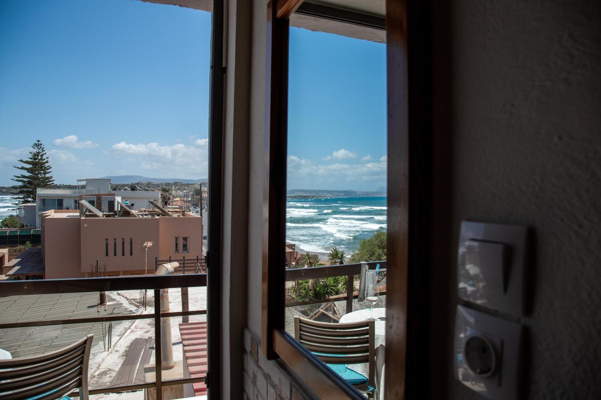 Nefeli Rooms Agia Marina  Exterior photo