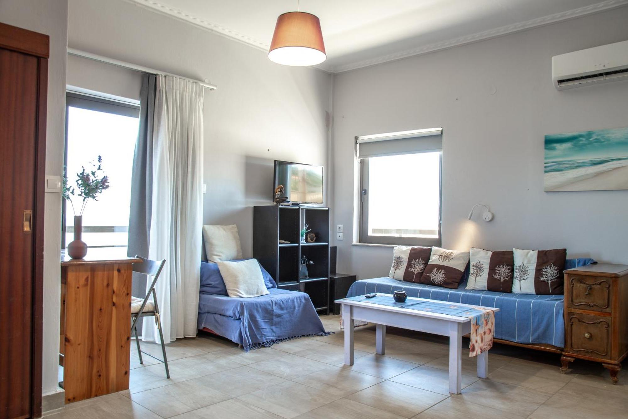 Nefeli Rooms Agia Marina  Exterior photo
