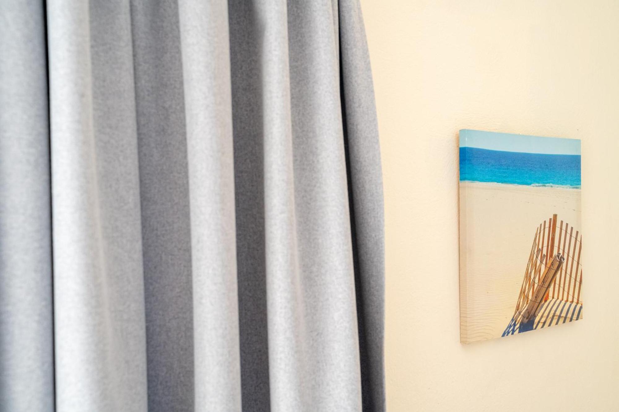 Nefeli Rooms Agia Marina  Exterior photo