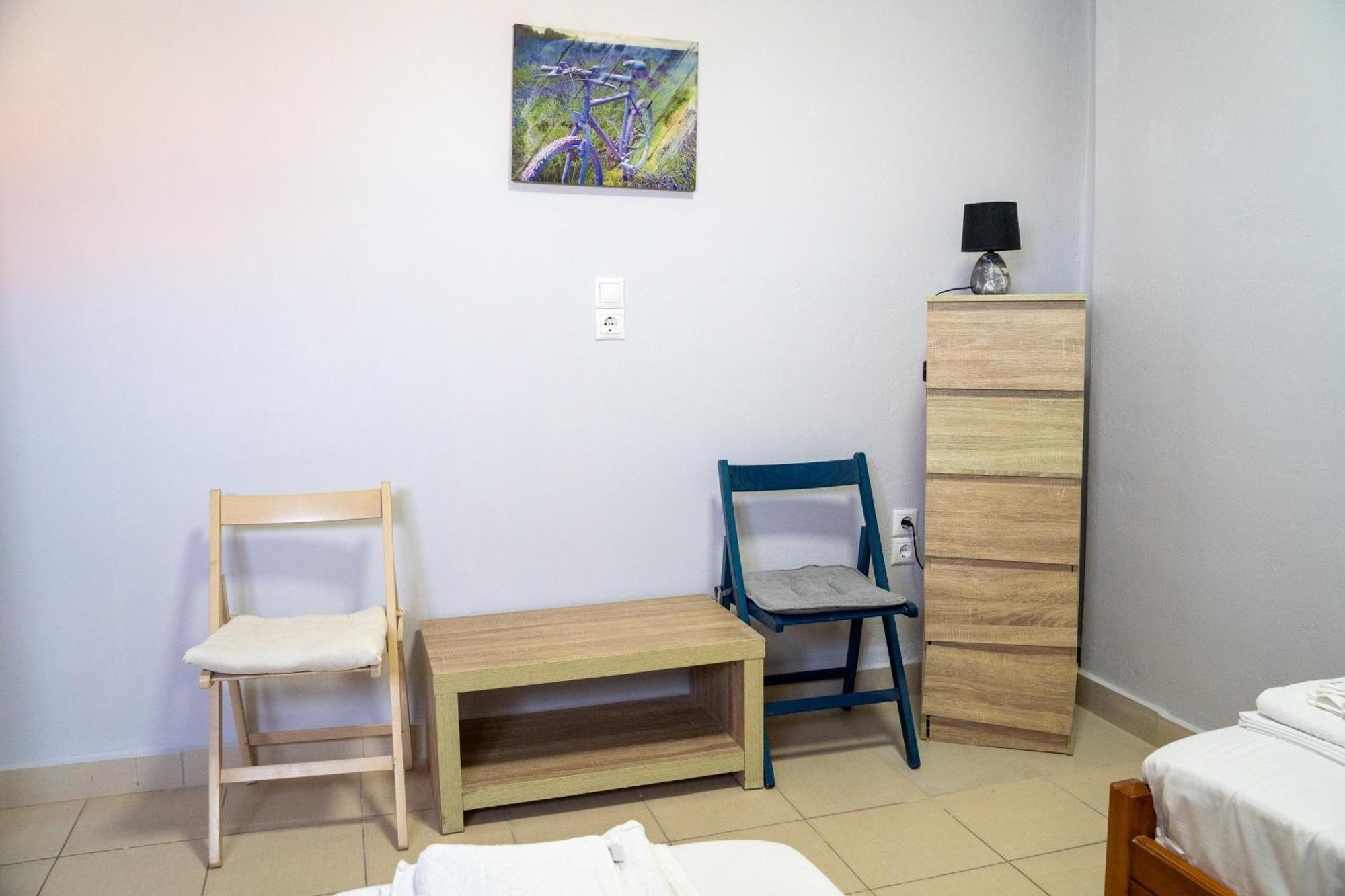Nefeli Rooms Agia Marina  Exterior photo